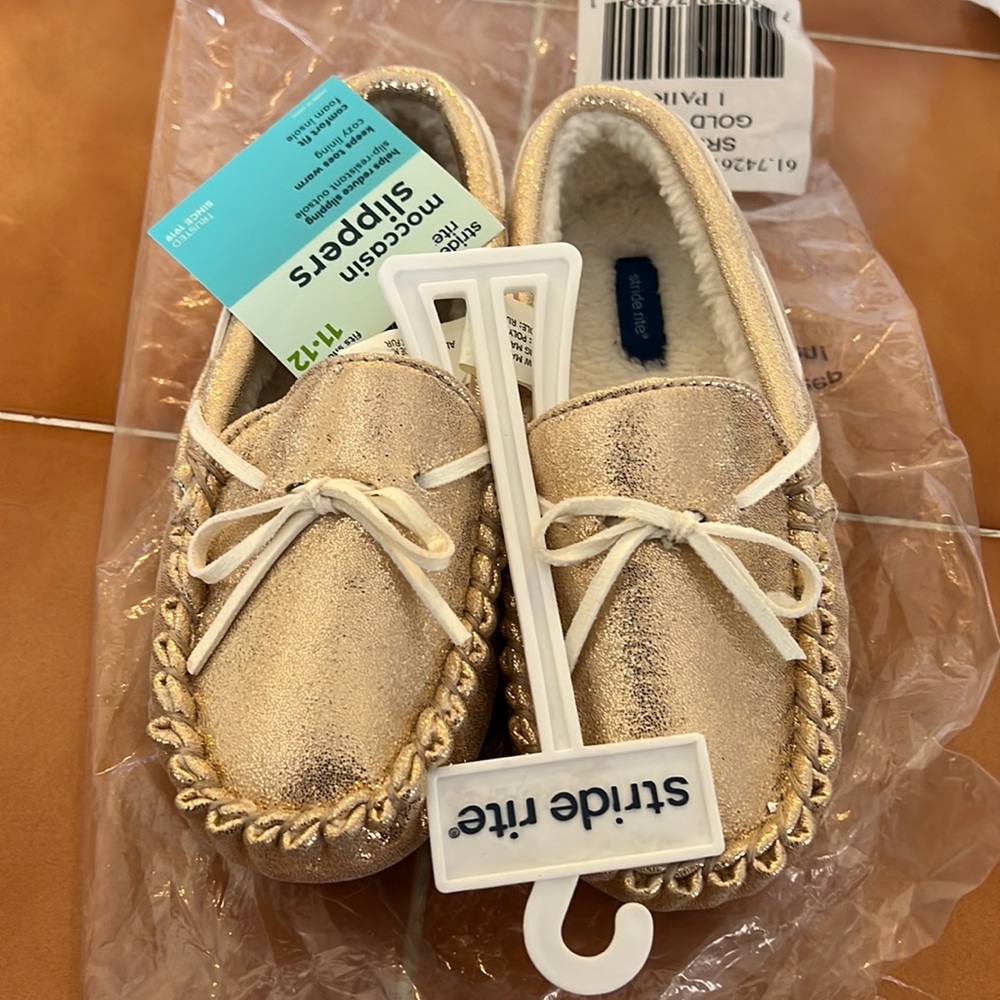 Stride rite moccasin slippers